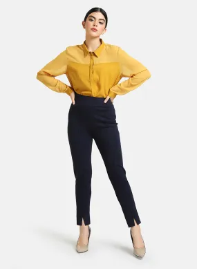 Jegging With Hem Slit Detail