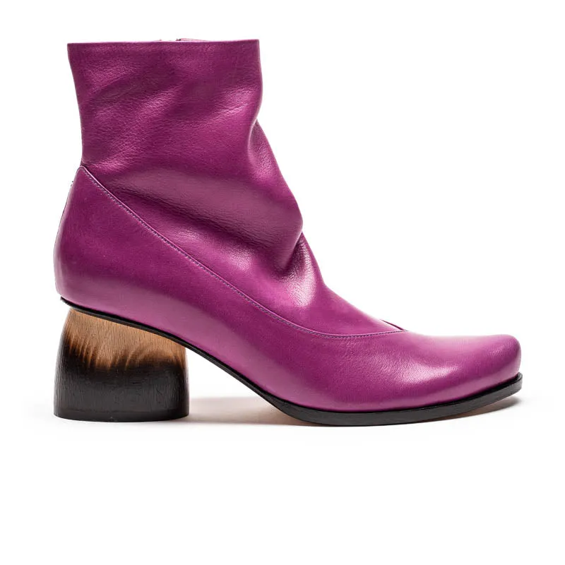 MANUELA Tyrian | Leather Boot