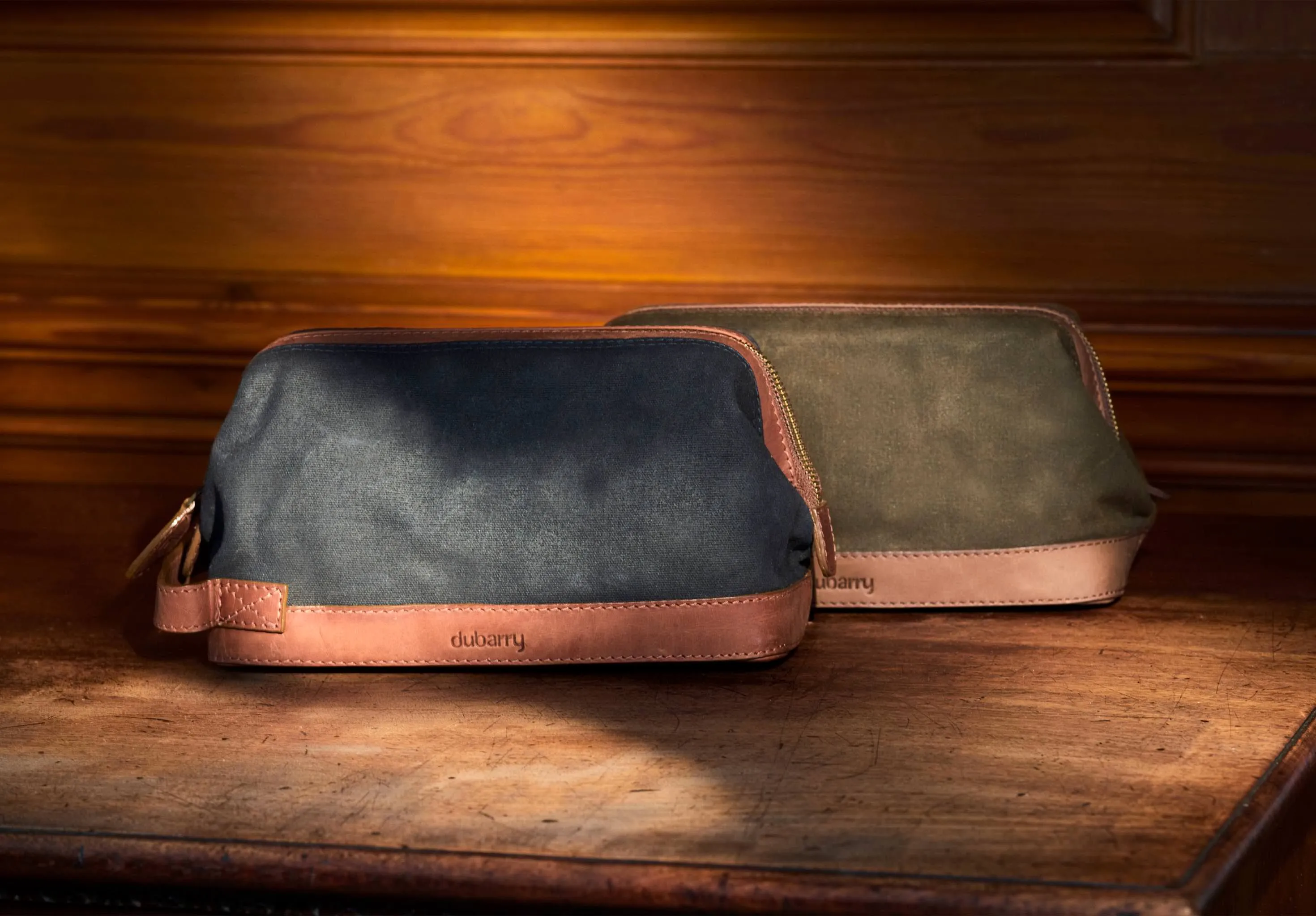 Newgrange Mens Wash Bag - Navy