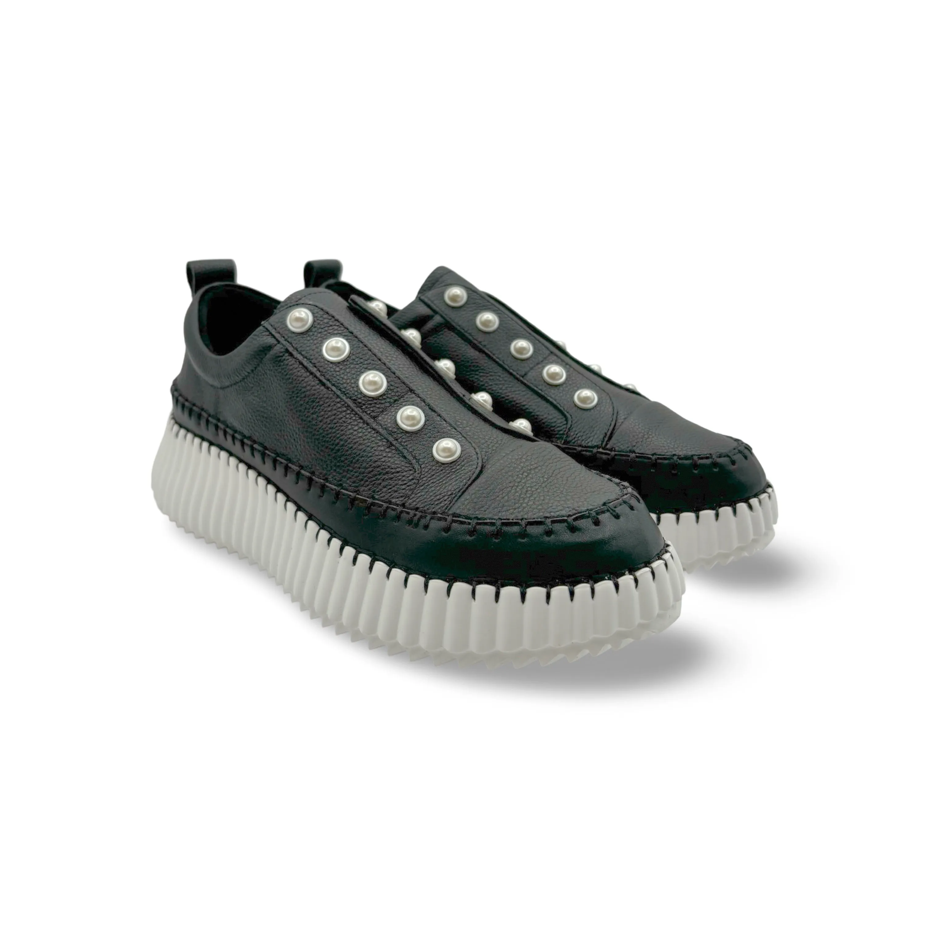 Pearlzie Black Platform Sneaker