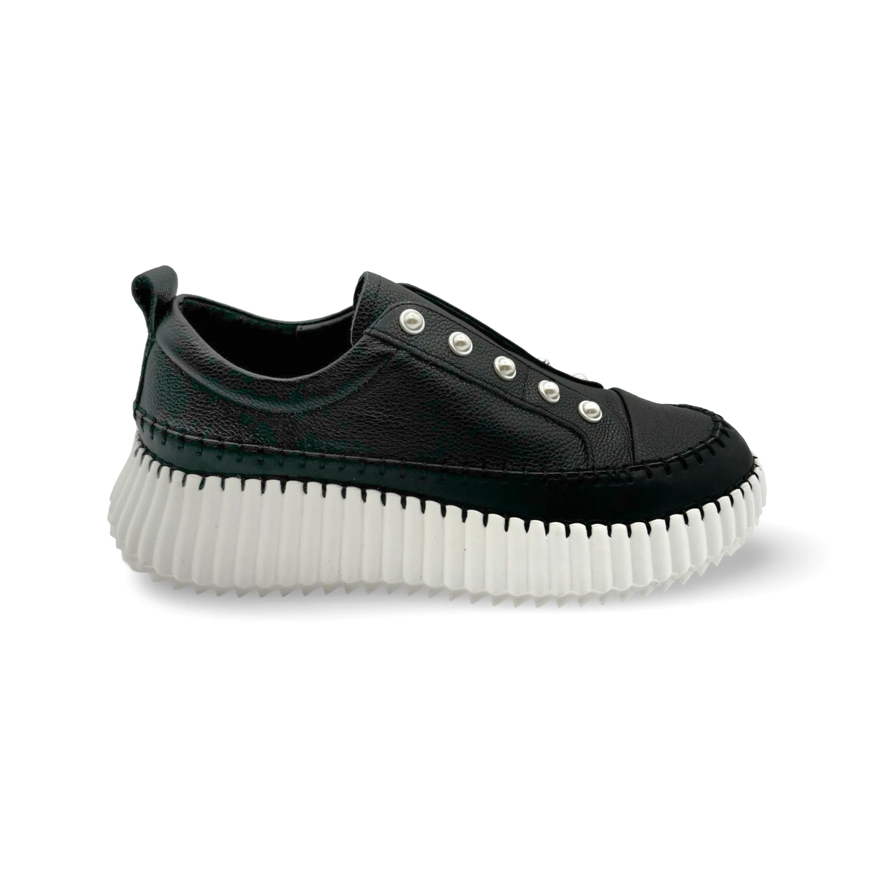 Pearlzie Black Platform Sneaker