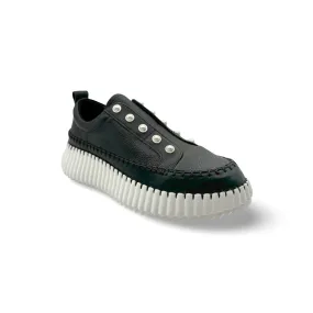 Pearlzie Black Platform Sneaker